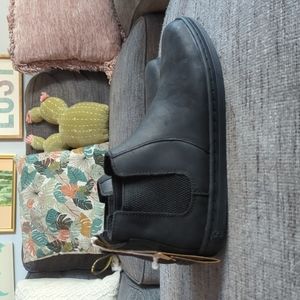 Doc Marten Low Top Black Boots